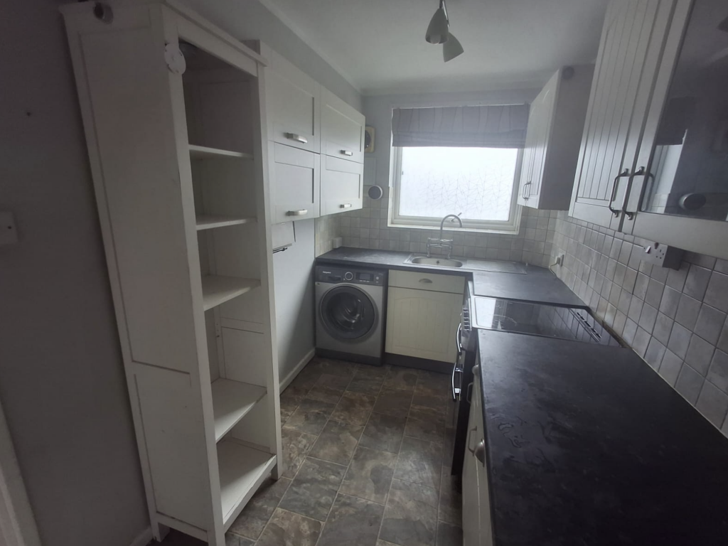 Kitchen before renovation